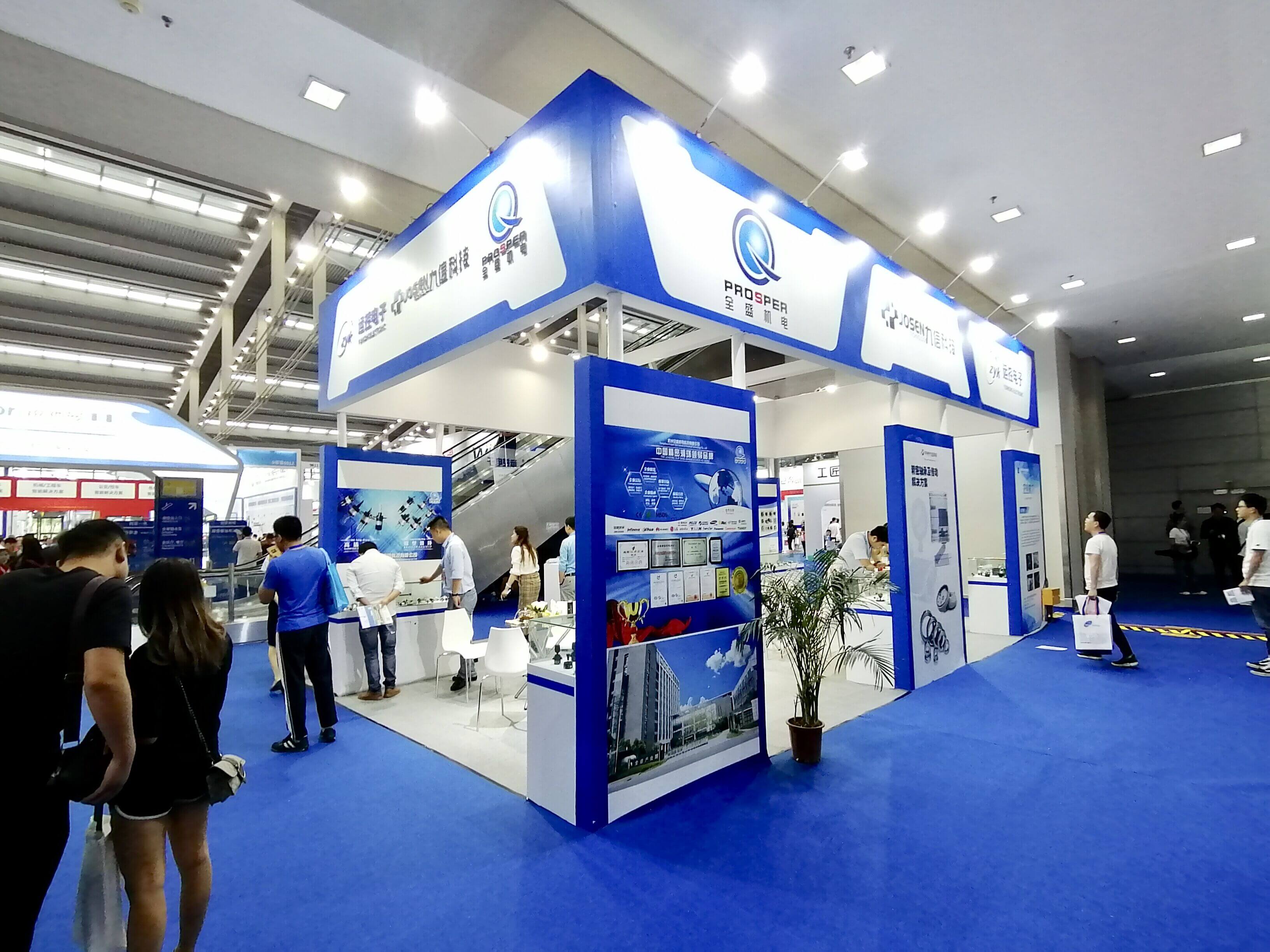 小型展台如何脱颖而出选用烤漆工艺展会设计搭建公司