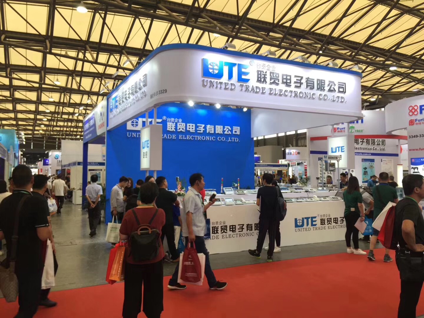 展览展示设计空间为企业增光添彩展览展会搭建(图1)