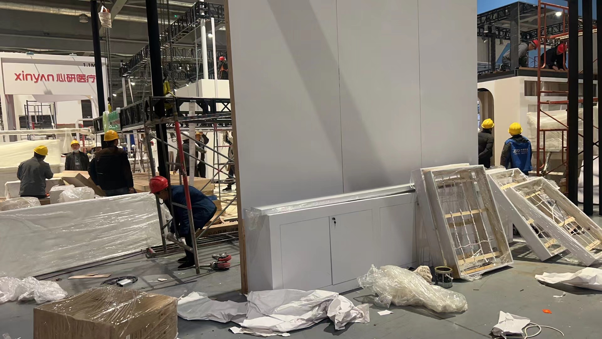 武汉展会搭建商如何选择可靠的展会搭建伙伴？(图1)