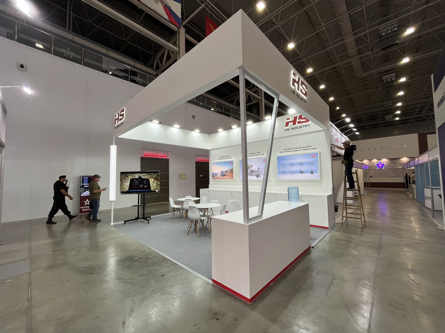 如何找到专业的美国展台设计搭建公司？(图1)