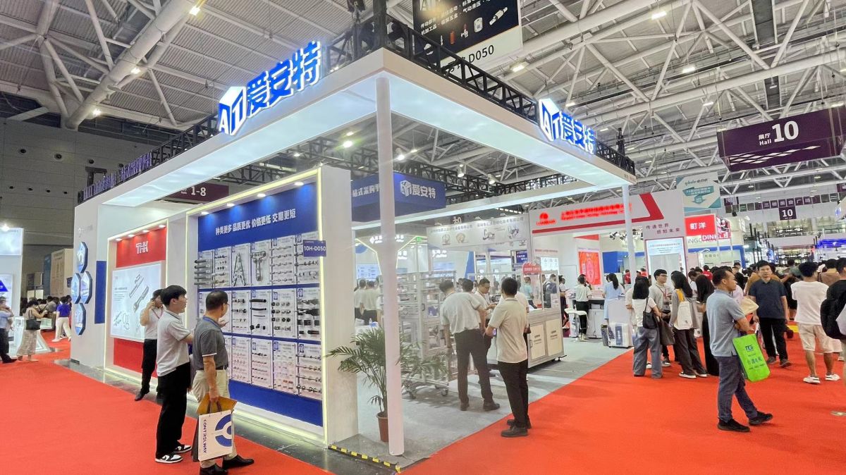 美国展会搭建全攻略：如何选择合适的搭建商？(图1)