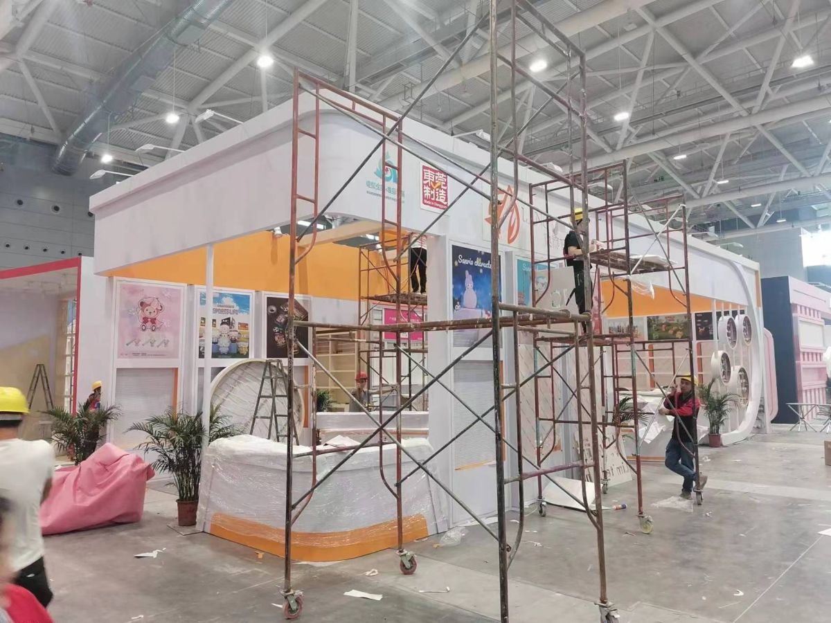 如何在预算内完成美国展会的成功搭建？实用指南(图1)