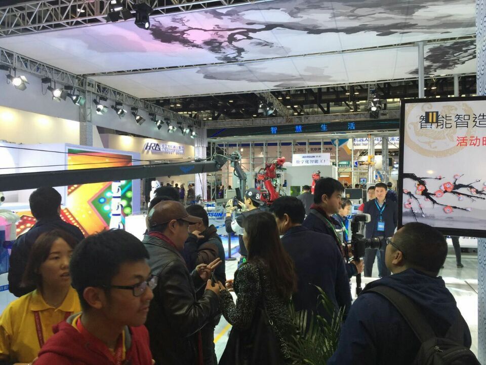 上海展览施工工厂如何实现展览的快速施工和创新设计？(图1)
